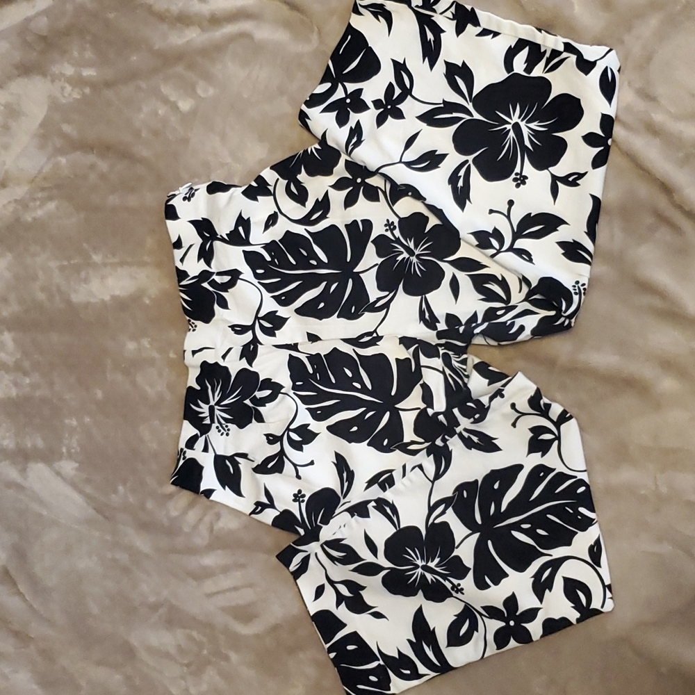 Briggs Black and White Cropped Pants